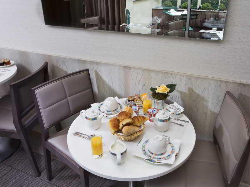 Hotel Longchamp Elysees Parijs
